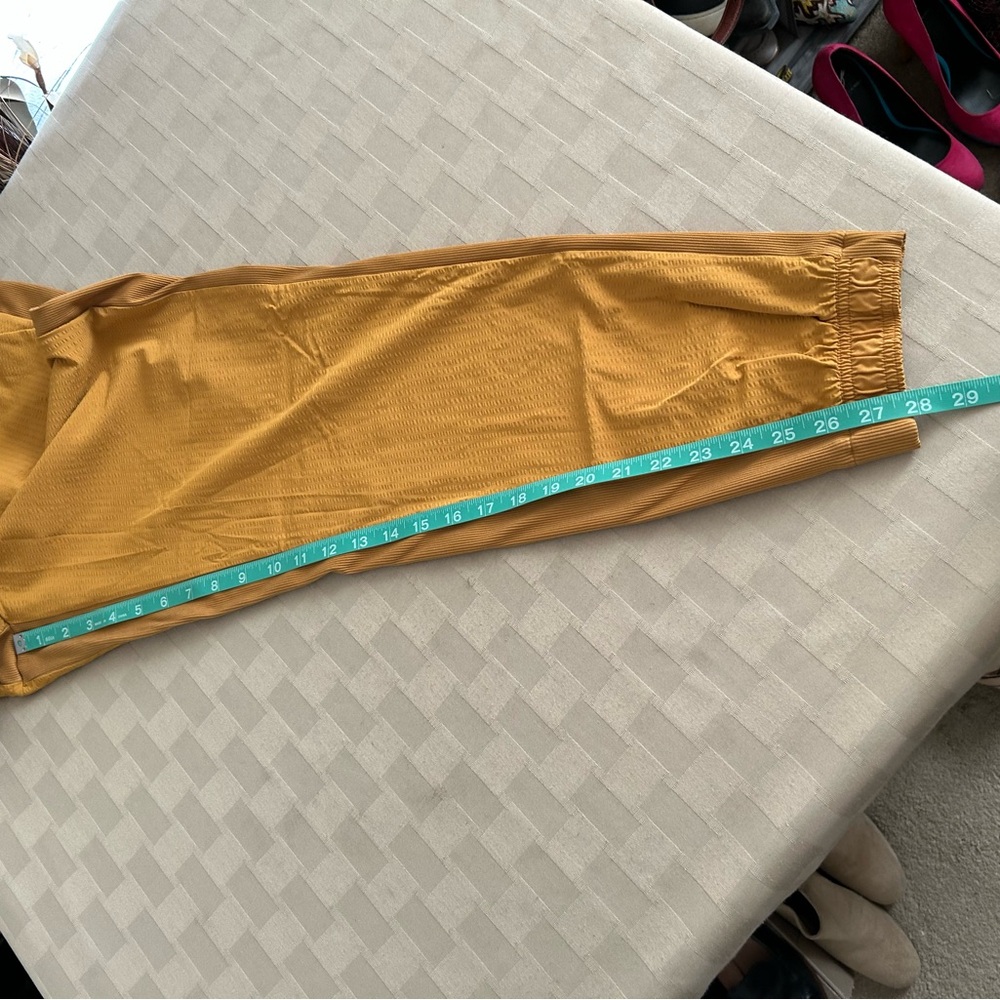 Athleta Textured Brooklyn Jogger Pant in Marigold - Picture 13 of 13